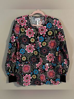 $6❤️Bundled Peaches Uniform Scrub Jacket